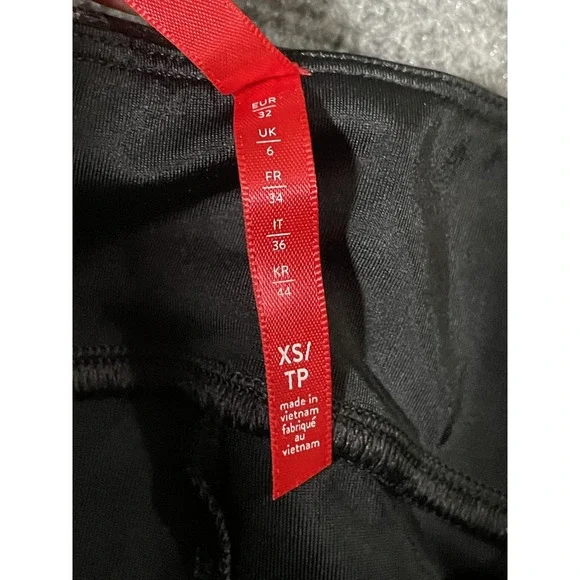 Spanx Leggings Womens XS Black Faux Leather Moto Quilted High Rise Shaping - Picture 6 of 11